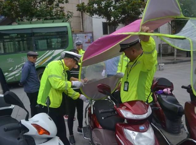 米乐m6夏季风吹日晒雨淋很“遭罪”电动车不允许使用遮阳伞？是对是错(图4)