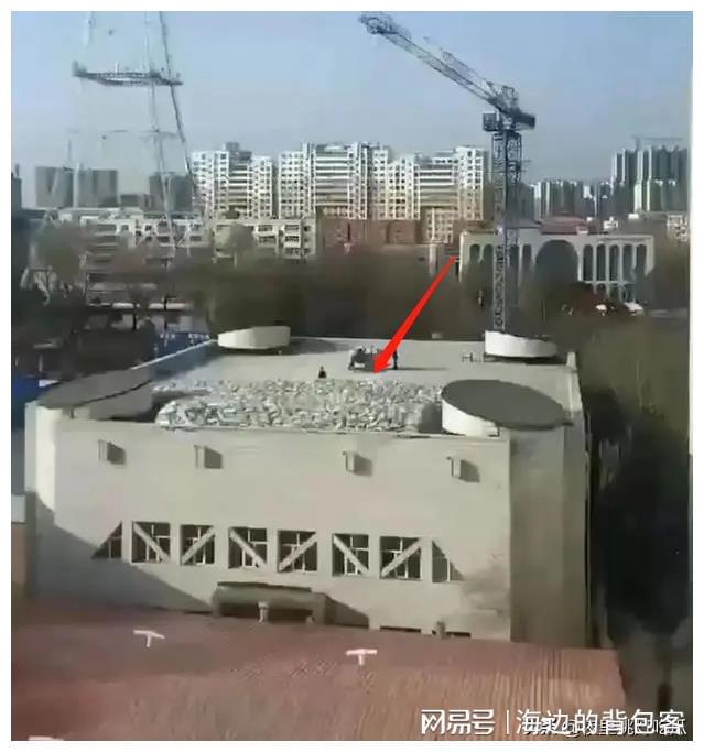 体育馆坍塌事故后续：中学对面系市政工程设计研究院！是9博体育人祸！(图2)